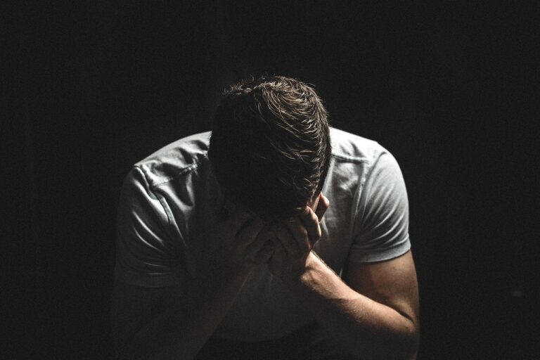 恋活アプリでの体験談から学ぶ失敗しない選び方は？